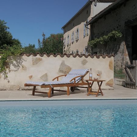 Les Picardies Lesterps Exteriér fotografie