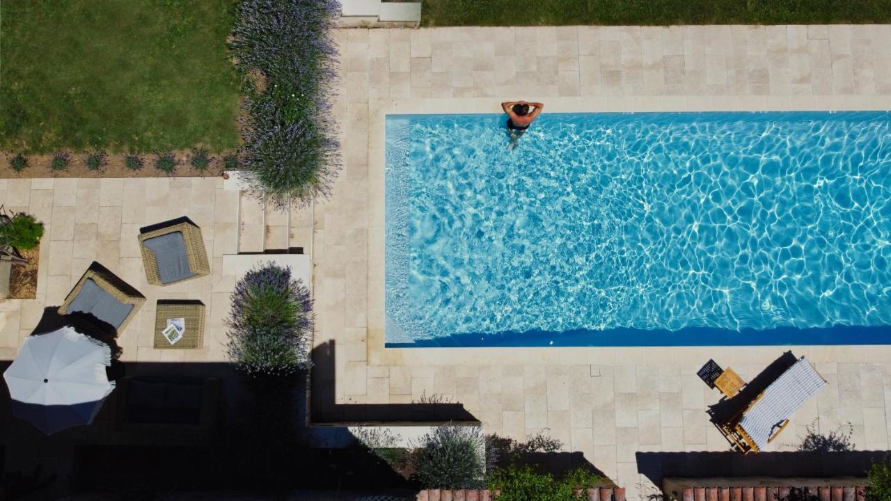 Les Picardies Lesterps Exteriér fotografie